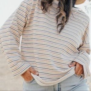 Carly Jean Los Angeles Ollie Pullover